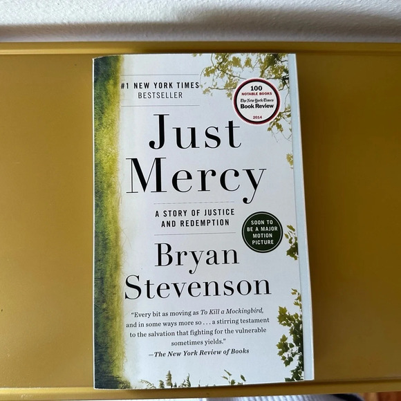 Just Mercy A Story of Justice and Redemption by Bryan Stevenson Book - Picture 1 of 2